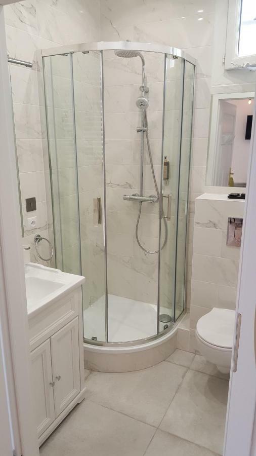 123 Sadi Carnot, Classe 2 Etoiles Saint-Raphael (Var) Exterior foto