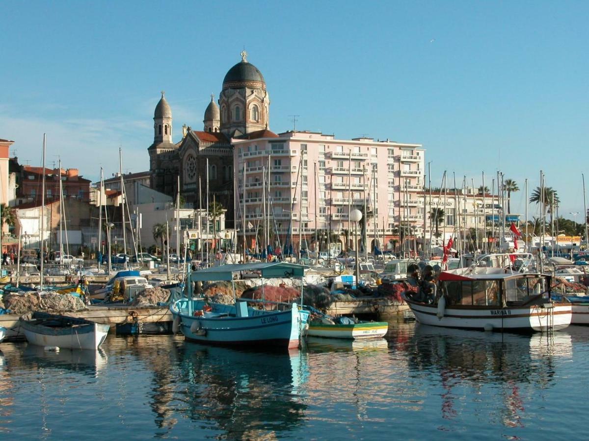 123 Sadi Carnot, Classe 2 Etoiles Saint-Raphael (Var) Exterior foto
