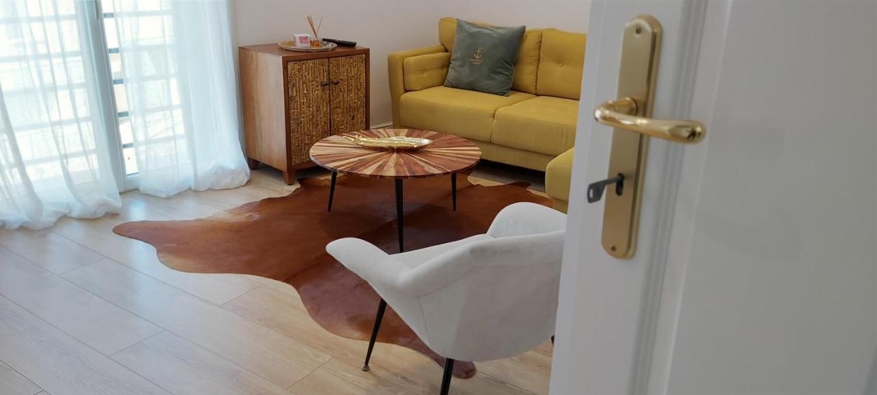 123 Sadi Carnot, Classe 2 Etoiles Saint-Raphael (Var) Exterior foto