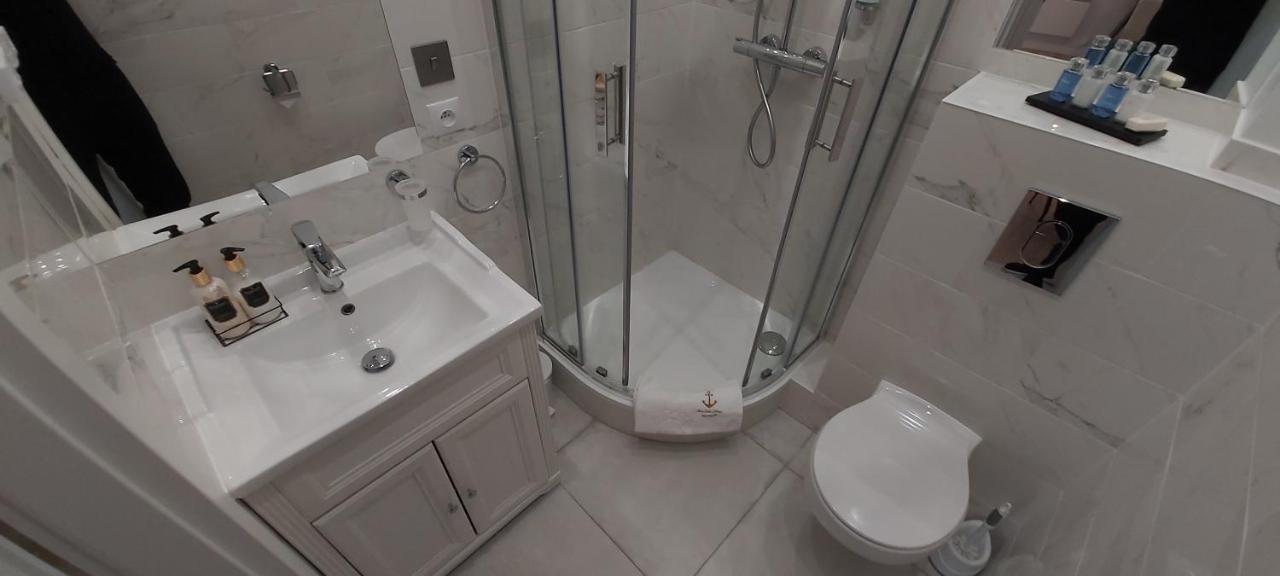 123 Sadi Carnot, Classe 2 Etoiles Saint-Raphael (Var) Exterior foto