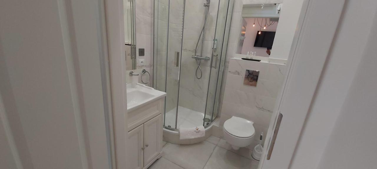123 Sadi Carnot, Classe 2 Etoiles Saint-Raphael (Var) Exterior foto